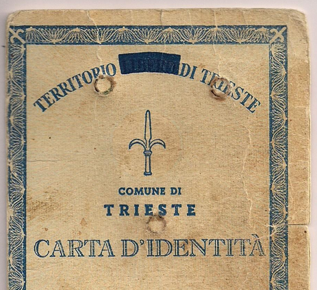 Carta d'identità del Territorio Libero di Trieste con l'aggettivo "Libero" cancellato.