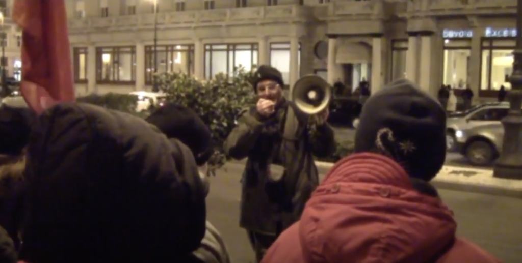 Free Trieste holds a sit-in in front of the hotel hosting conference "The future is the Port".