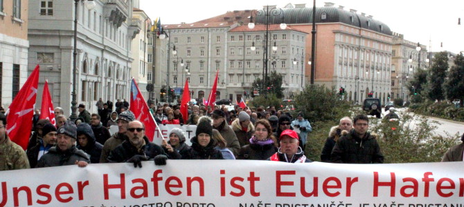 Trieste, 27 dicembre 2014: salviamo il porto! Trieste, 27 dicembre 2014: salviamo il porto!