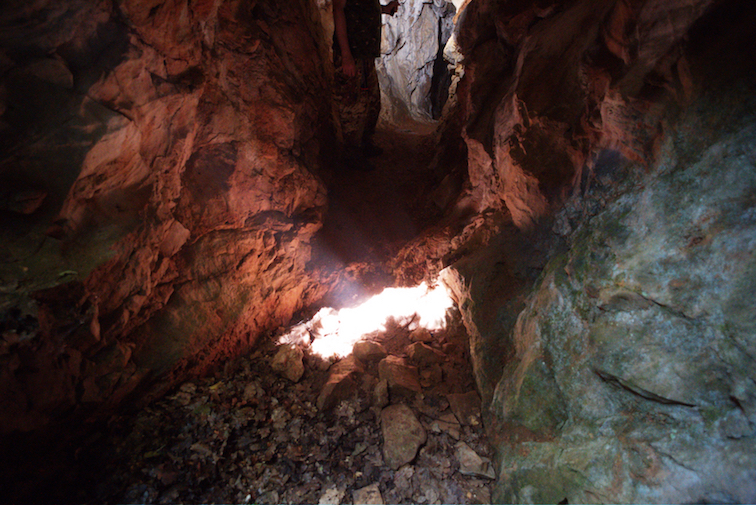 A ray of sunlight enters the cave/shelter creating an explosion of light in the underground world of the “Hermada Stronghold”. (Photo: Roberto Giurastante).