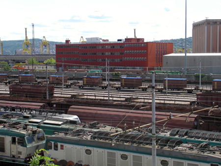 TRAINS OF WASTE FROM CAMPANIA: THE “PRIVILEGED” NAPLES-TRIESTE ROUTE