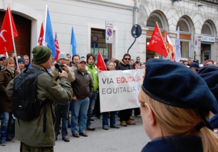 March 15th, 2013: sit-in at the Equitalia office